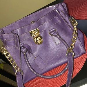 *minor imperfections but still beautiful